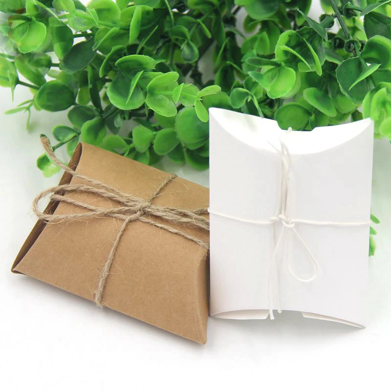100pcs Kraft Paper Pillow Wedding Candy Box Sweets Gift Boxes Hemp Rope Party Decoration Wedding Birthday Party Event Supplies
100pcs Kraft Paper Pillow Wedding Candy Box Sweets Gift Boxes Hemp Rope Party Decoration Wedding Birthday Party Event Supplies