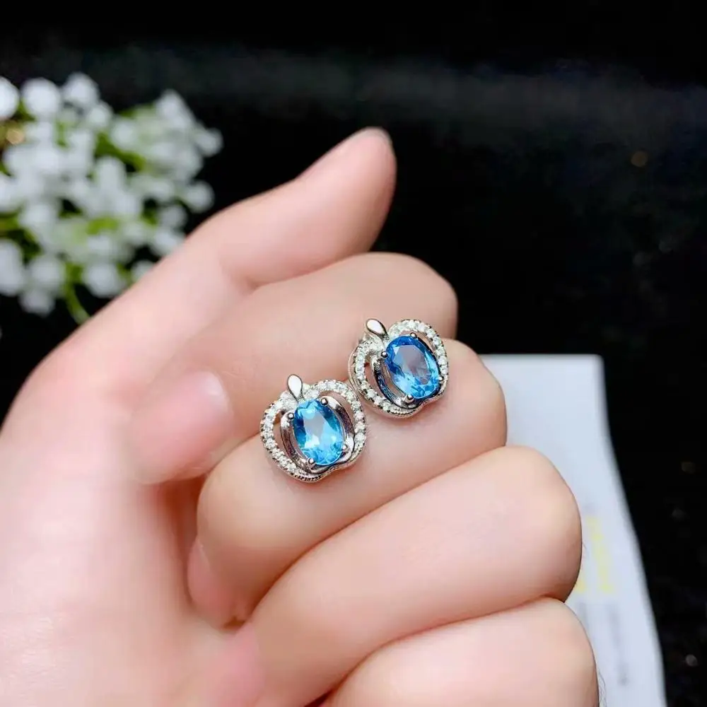 Lovely clear blue topaz gemstone earrings beauty jewelry 925 silver material ocean blue color earring natural gem gift
Lovely clear blue topaz gemstone earrings beauty jewelry 925 silver material ocean blue color earring natural gem gift