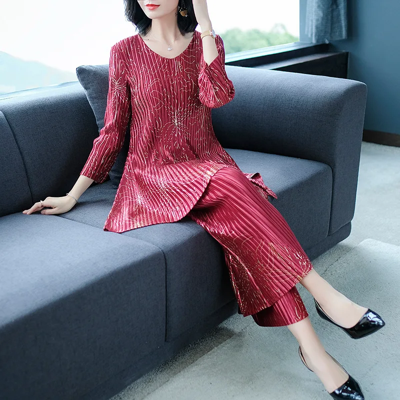 Women Pleated Print Tops Pullover Long Sleeves Shirts Pants Two Pieces Loose Clothing Sets
Women Pleated Print Tops Pullover Long Sleeves Shirts Pants Two Pieces Loose Clothing Sets