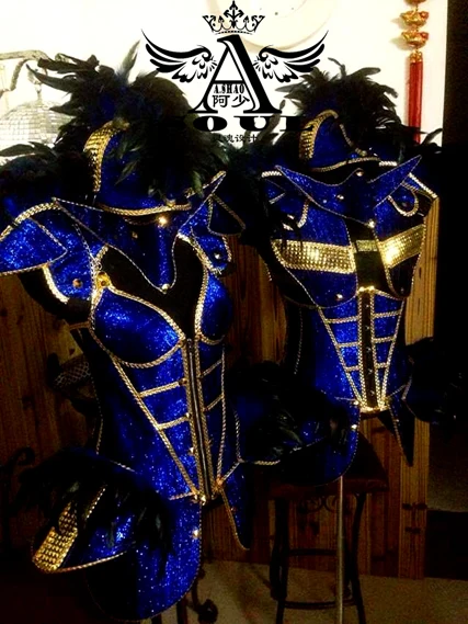 New bars glow nightclub stage performance clothing fluorescent crystal blue armor armor stage Free size
New bars glow nightclub stage performance clothing fluorescent crystal blue armor armor stage Free size