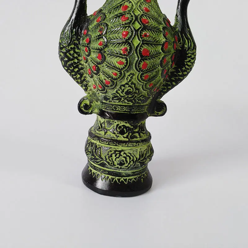 Collection Chinese Pure Brass Carved Double Peacock Vase Jar Exquisite Home Decoration Small Statues
Collection Chinese Pure Brass Carved Double Peacock Vase Jar Exquisite Home Decoration Small Statues