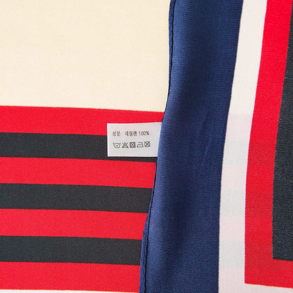 ionasi Female Foulard Geometric Striped Print Square Scarves Luxury Brand Euro Women Scarf Silk Small Hijab Bandana 60cm x 60cm
ionasi Female Foulard Geometric Striped Print Square Scarves Luxury Brand Euro Women Scarf Silk Small Hijab Bandana 60cm x 60cm