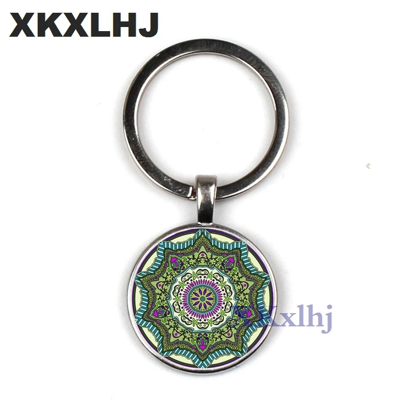 XKXLHJ 2018 New Mandala Flower Of Life Keychain Classic Budddhist Lotus Sacred Geometry Women Key Chain Holder For Car Bag 
XKXLHJ 2018 New Mandala Flower Of Life Keychain Classic Budddhist Lotus Sacred Geometry Women Key Chain Holder For Car Bag
