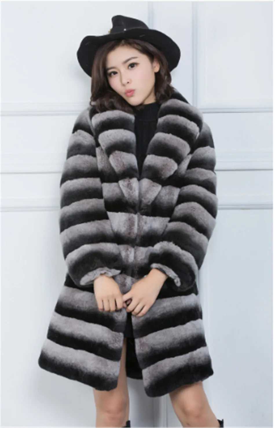 85cm long Lexus Rex fur coat jacket 2017 long sleeved jacket chinchilla fur female chinchilla Women's Grey striped plus size 6xl
85cm long Lexus Rex fur coat jacket 2017 long sleeved jacket chinchilla fur female chinchilla Women's Grey striped plus size 6xl