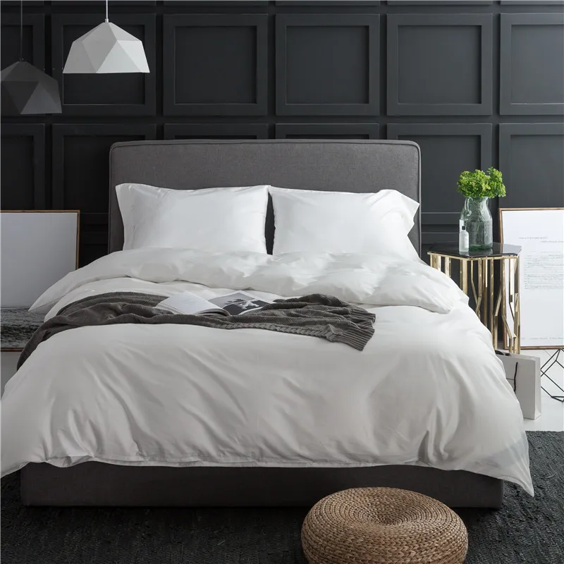 4Pcs Queen King size Solid White Blue Coffee Silver Luxury Bedding Set Egyptian Cotton Bed sheet/linen set Soft Silky Bedclothes
4Pcs Queen King size Solid White Blue Coffee Silver Luxury Bedding Set Egyptian Cotton Bed sheet/linen set Soft Silky Bedclothes