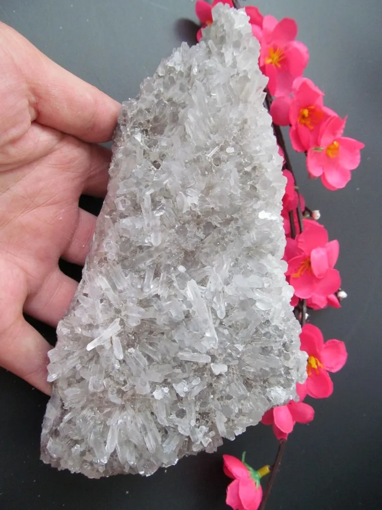 C72 Natural White Quartz Flowers Crystal Clusters Decoration Resistant Healing Stone Feng Shui Decoration 668g
C72 Natural White Quartz Flowers Crystal Clusters Decoration Resistant Healing Stone Feng Shui Decoration 668g