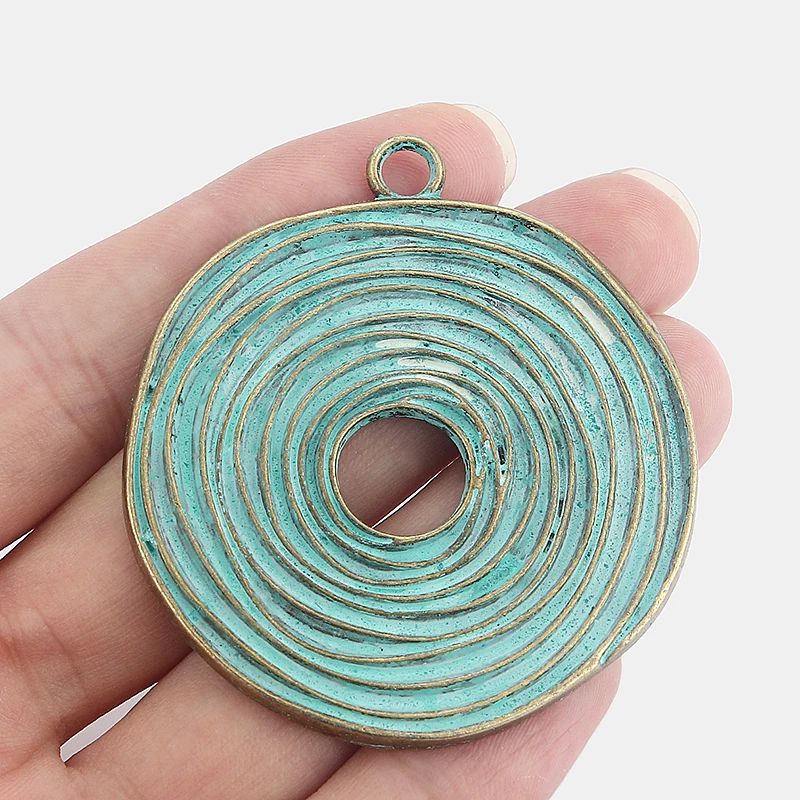 2pcs Verdigris Patina/Ancient Greek Bronze Swirl Round Charms Pendants for Necklace Jewelry DIY Findings
2pcs Verdigris Patina/Ancient Greek Bronze Swirl Round Charms Pendants for Necklace Jewelry DIY Findings