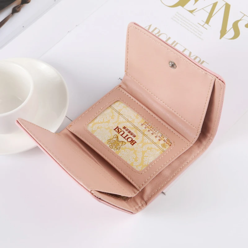 BOTUSI Butterflies with Flowers Luxury Mini Wallet Female Leather Women Leather Purse Simple Short Coin Purse ID Card Holder
BOTUSI Butterflies with Flowers Luxury Mini Wallet Female Leather Women Leather Purse Simple Short Coin Purse ID Card Holder