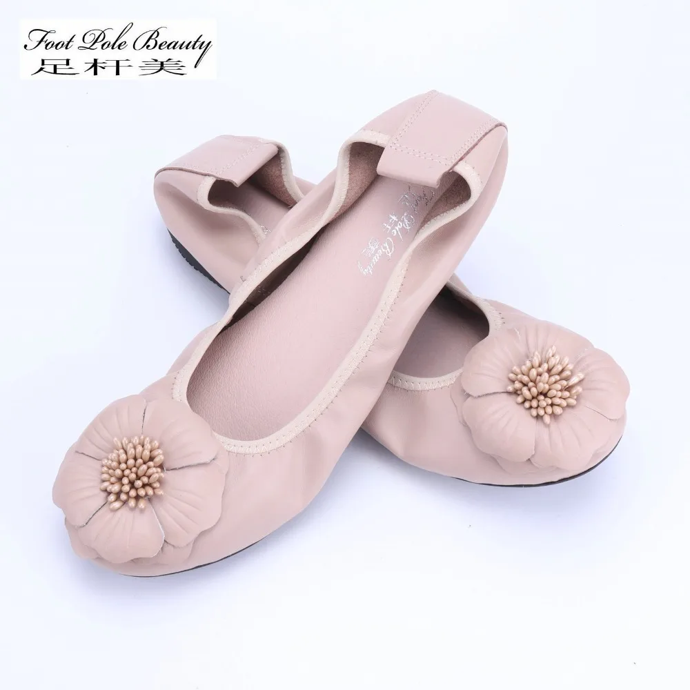 Genuine Leather Women Ballet Flats Spring Autumn Brand Lady Sneakers Flower Adornment Round Head Casual Shoes Female Loafers2021
Genuine Leather Women Ballet Flats Spring Autumn Brand Lady Sneakers Flower Adornment Round Head Casual Shoes Female Loafers2021