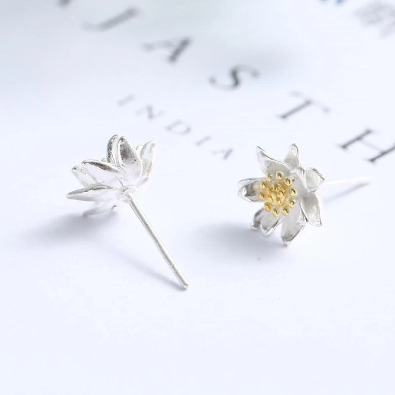 WYEAIIR Retro Temperament Flower Sweet Cute Simple Fashion 925 Sterling Silver Female Stud Earrings
WYEAIIR Retro Temperament Flower Sweet Cute Simple Fashion 925 Sterling Silver Female Stud Earrings