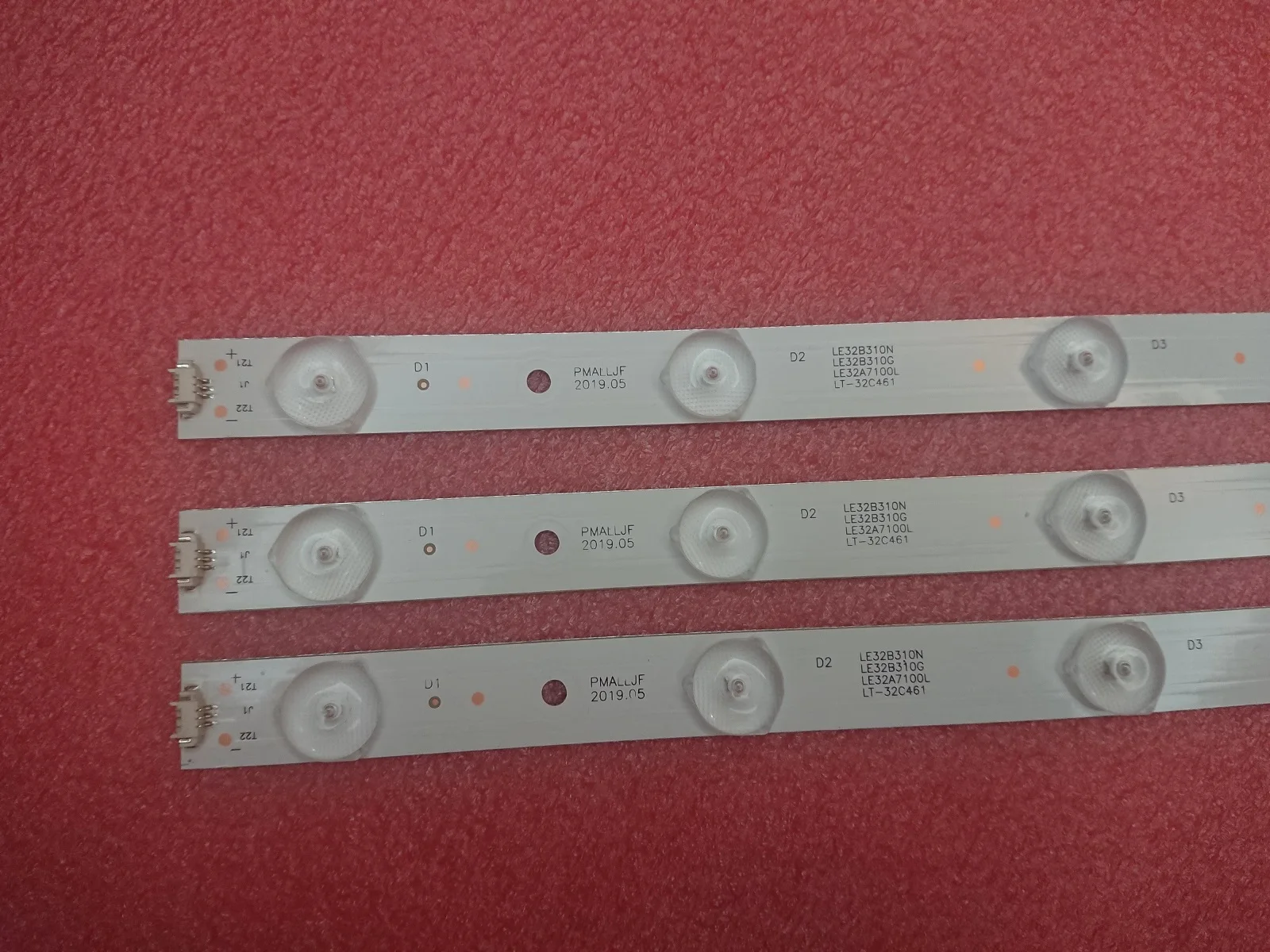 30pcs LED backlight strip for MTV-3229LTA2 LE32B8000T MTV-3230LT2 MTV-3231LTA2 MTV-3231LW 32PAL535 LE32B310N LED315D10-ZC14-07
30pcs LED backlight strip for MTV-3229LTA2 LE32B8000T MTV-3230LT2 MTV-3231LTA2 MTV-3231LW 32PAL535 LE32B310N LED315D10-ZC14-07
