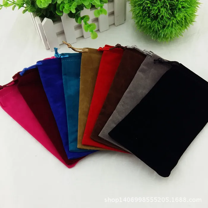 High Quality 50pcs Dark Blue 10x18cm Velvet Bag/jewelry Bag/velvet Pouch, Pouch Bag/gift Bag jewelry organizer Free Shipping
High Quality 50pcs Dark Blue 10x18cm Velvet Bag/jewelry Bag/velvet Pouch, Pouch Bag/gift Bag jewelry organizer Free Shipping