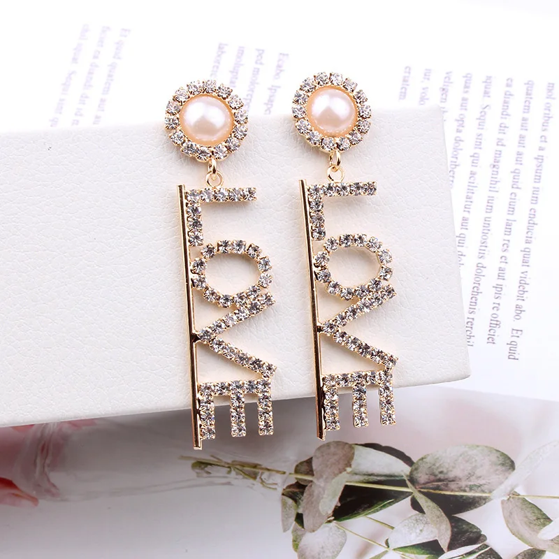 LOVE Letter Earrings Long Paragraph Simple Fashion Rhinestone Pearl Earrings Earring Gift For Woman
LOVE Letter Earrings Long Paragraph Simple Fashion Rhinestone Pearl Earrings Earring Gift For Woman