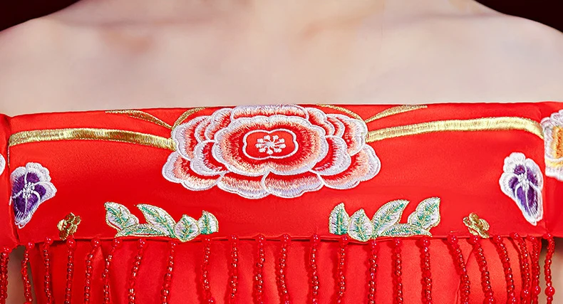 Red Chinese Wedding Bride Cheongsam Traditional Style marry Evening Dress Embroidery Long Qipao Womens Clothing Size S - 3XL
Red Chinese Wedding Bride Cheongsam Traditional Style marry Evening Dress Embroidery Long Qipao Womens Clothing Size S - 3XL