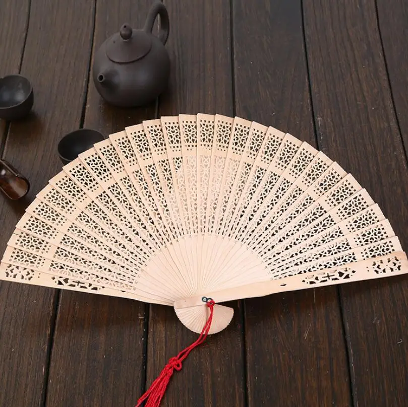 Personalized Sandalwood Cutout Fans Wedding Favor Gift Wood Color Hand Folding Fan Wholesale LX2590
Personalized Sandalwood Cutout Fans Wedding Favor Gift Wood Color Hand Folding Fan Wholesale LX2590
