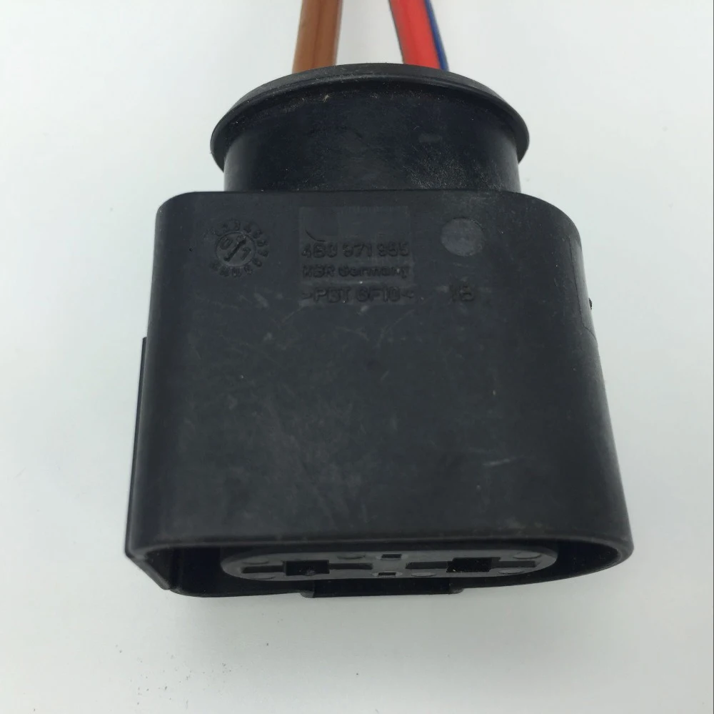 for VW Audi Touran Tiguan Passat Octavia Booster Pump Plug Electronic Fan Connector Steering Socket 4B0 971 955/1K0 971 955
for VW Audi Touran Tiguan Passat Octavia Booster Pump Plug Electronic Fan Connector Steering Socket 4B0 971 955/1K0 971 955