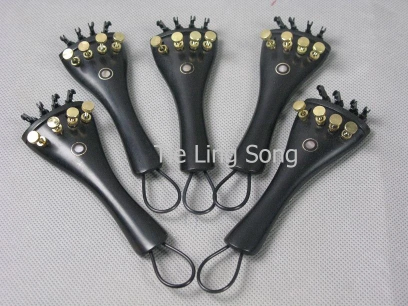Violin accessories, violin strings, 4 finely tuned tail ropes, various sizes, fine workmanship.
Violin accessories, violin strings, 4 finely tuned tail ropes, various sizes, fine workmanship.