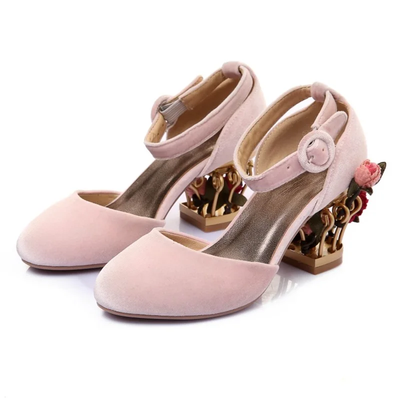 Vintage Women Real Genuine Leather High Heel Sandals Women Flower Cage Heeled Sandals Women Summer Shoe
Vintage Women Real Genuine Leather High Heel Sandals Women Flower Cage Heeled Sandals Women Summer Shoe