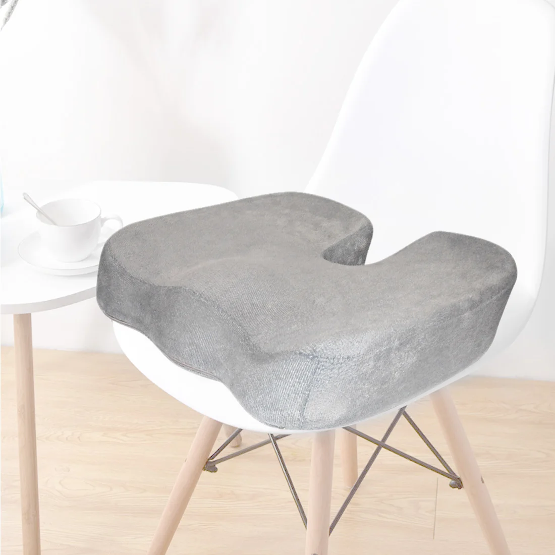 Travel Seat Cushion Memory Foam U Seat Massage Chair Cushion Pad Coccyx Orthopedic Car Office Massage Cushion
Travel Seat Cushion Memory Foam U Seat Massage Chair Cushion Pad Coccyx Orthopedic Car Office Massage Cushion