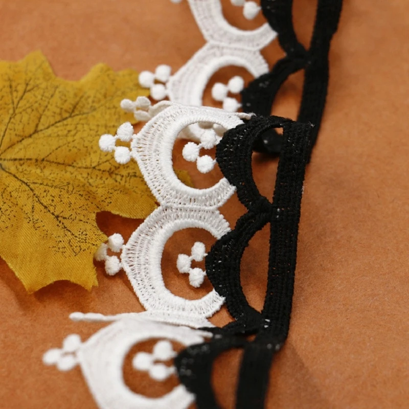 1 Yard 5cm Black White Lace Webbing Decoration Lovely gift packing Silk Material
1 Yard 5cm Black White Lace Webbing Decoration Lovely gift packing Silk Material