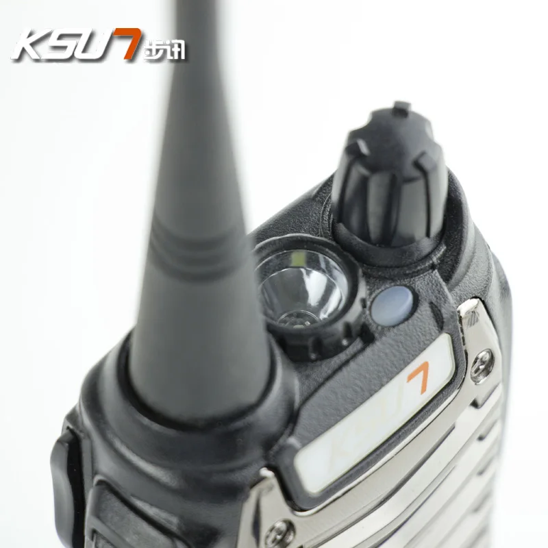 (1PCS) KSUN X-45TFSI Two Way Radio Fidelity Sound Quality Hotel Civil Making A Hand Walkie Talkie
(1PCS) KSUN X-45TFSI Two Way Radio Fidelity Sound Quality Hotel Civil Making A Hand Walkie Talkie