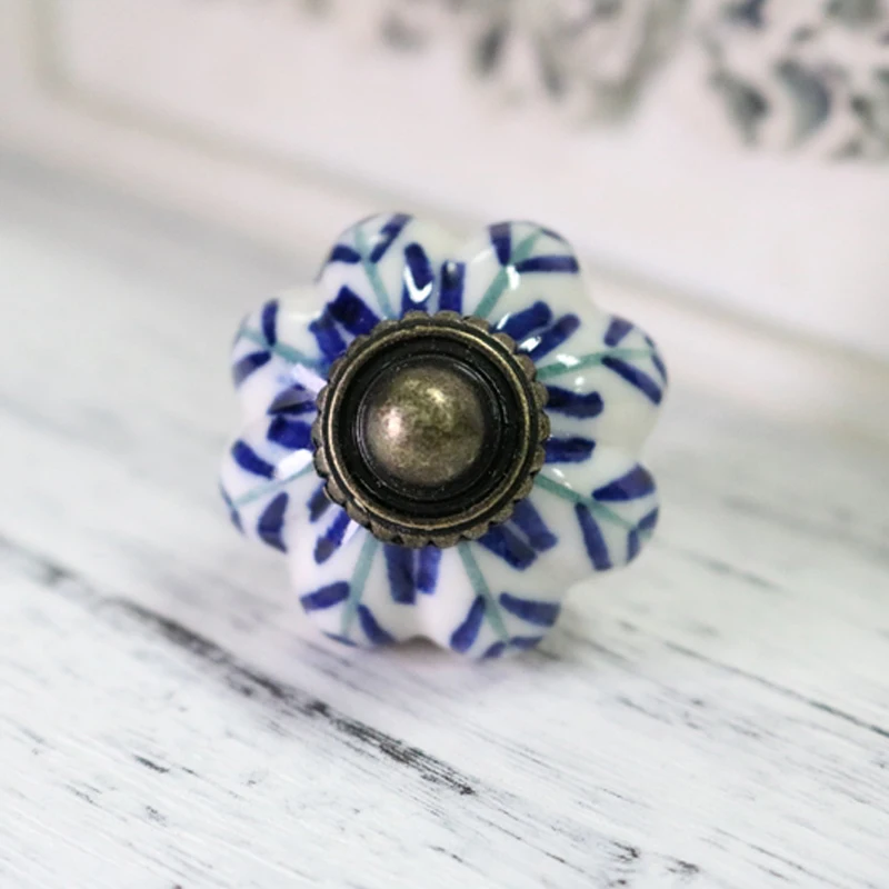 white and blue porcelain drawer cabinet knob pull antique dresser kitchen cabinet door handle ceramic knob
white and blue porcelain drawer cabinet knob pull antique dresser kitchen cabinet door handle ceramic knob