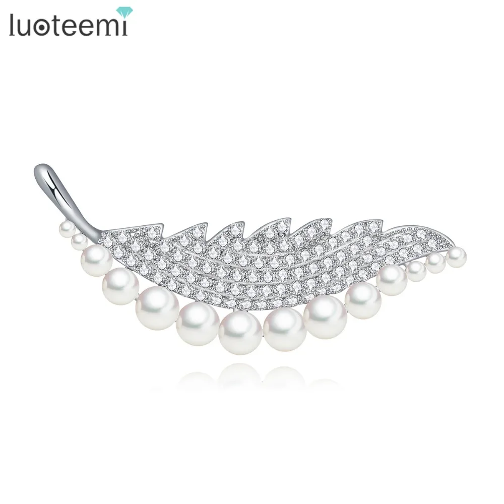 LUOTEEMI Pea Pods Cute Pins for Women High Quality Pearl Cubic Zirconia Female Brooches Leaf Shape Fibula Equumque Girlfriend
LUOTEEMI Pea Pods Cute Pins for Women High Quality Pearl Cubic Zirconia Female Brooches Leaf Shape Fibula Equumque Girlfriend