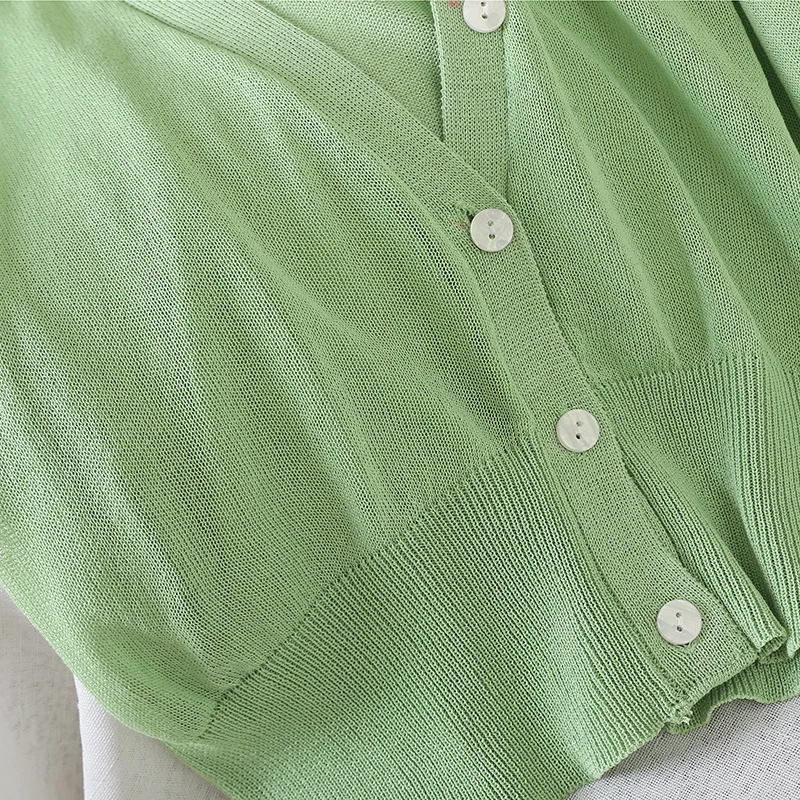 Short Cardigan Coat Summer Spring Women's V Neck Ice Silk Thin Coats Green yellow coffee color white black Nine points sleeve
Short Cardigan Coat Summer Spring Women's V Neck Ice Silk Thin Coats Green yellow coffee color white black Nine points sleeve