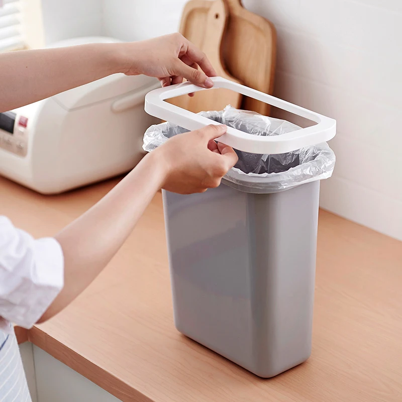Creative Kitchen Hanging Trash Can Door Hanging Plastic Trash Can Bathroom Trash Multi-function Household Debris Paper Basket
Creative Kitchen Hanging Trash Can Door Hanging Plastic Trash Can Bathroom Trash Multi-function Household Debris Paper Basket