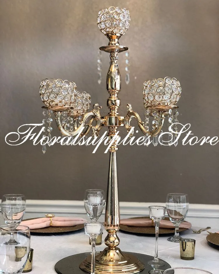 75 cm height 5-arms metal Gold/ Silver candelabras with crystal pendants wedding candle holder Event centerpiece
75 cm height 5-arms metal Gold/ Silver candelabras with crystal pendants wedding candle holder Event centerpiece