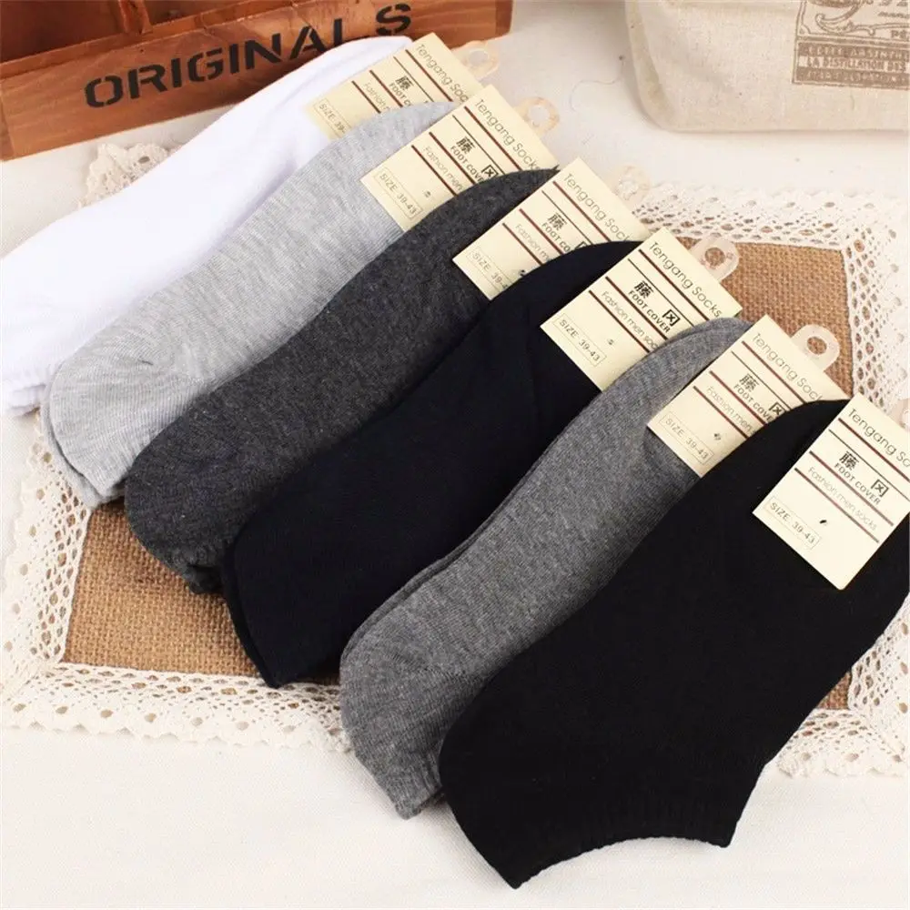 High Quality Cotton hot Men socks men's short low cut crew socks type Blends male casual Ship Short Ankle Socks
High Quality Cotton hot Men socks men's short low cut crew socks type Blends male casual Ship Short Ankle Socks