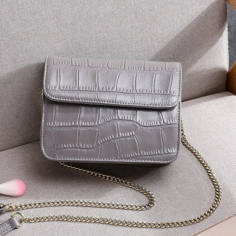 RanHuang 2019 Women Alligator Handbags High Quality Genuine Leather Shoulder Bags Ladies Vintage Messenger Bags Cow Leather Bags
RanHuang 2019 Women Alligator Handbags High Quality Genuine Leather Shoulder Bags Ladies Vintage Messenger Bags Cow Leather Bags
