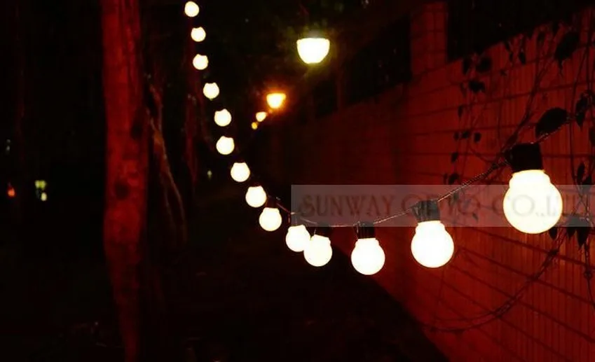 Novelty Outdoo lighting 5cm big size LED Ball string lamps Black wire Christmas Lights fairy wedding garden perndant garland 5M
Novelty Outdoo lighting 5cm big size LED Ball string lamps Black wire Christmas Lights fairy wedding garden perndant garland 5M