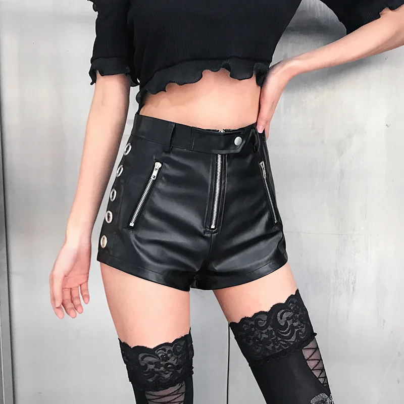 Sexy PU Leather Shorts Women Slim High Waisted Summer Fashion Zipper Button Shorts Punk Black High Street
Sexy PU Leather Shorts Women Slim High Waisted Summer Fashion Zipper Button Shorts Punk Black High Street