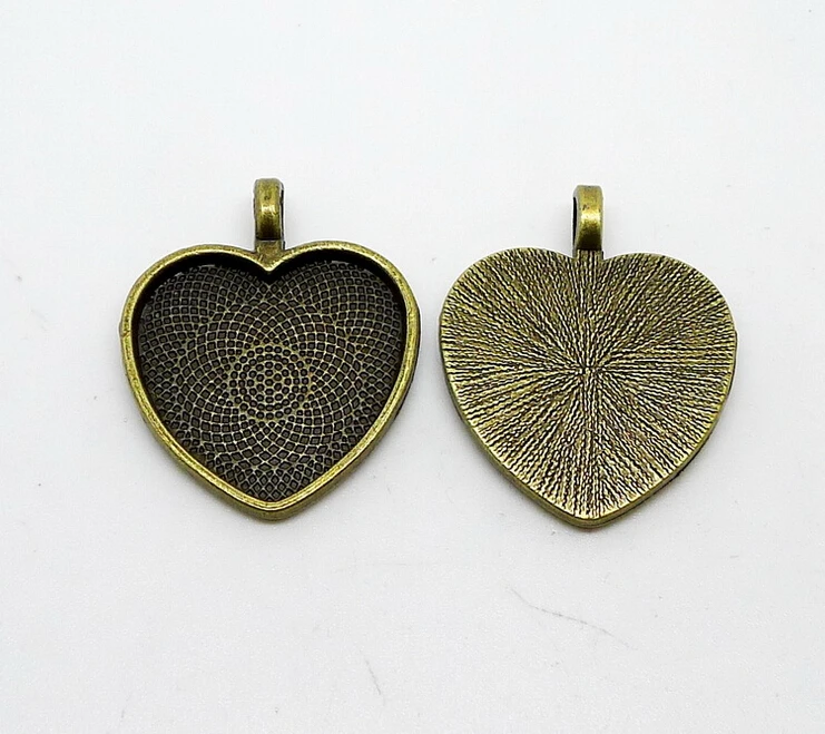 50pcs/lot Inner size:25x25mm Alloy/Metal Antique Bronze Heart Blank Pendant Cameo Base setting Findings
50pcs/lot Inner size:25x25mm Alloy/Metal Antique Bronze Heart Blank Pendant Cameo Base setting Findings