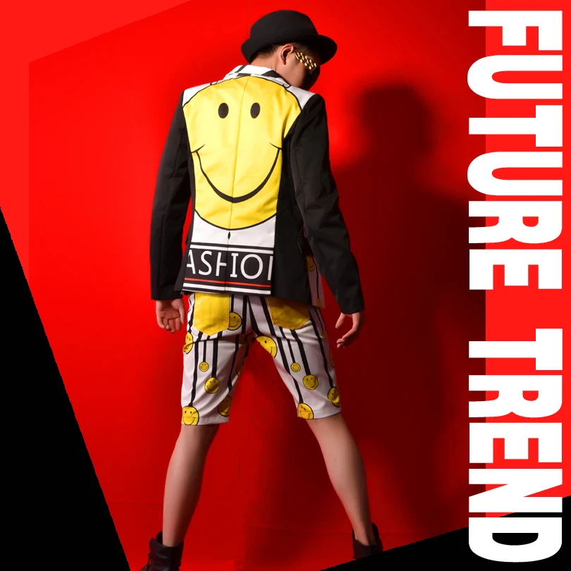 2018 M-6 XL!!///Nightclub male singer DSDJ stage smiling face stitching suit big bar costume accessories.
2018 M-6 XL!!///Nightclub male singer DSDJ stage smiling face stitching suit big bar costume accessories.
