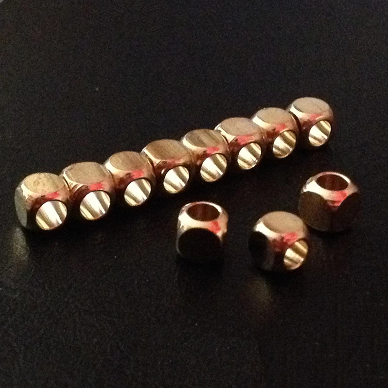 1pack/lot 2*2mm/3*3mm/4*4mm/5*5mm Brass Square Metal Loose Spacer Beads Fit Bracelet Necklace for DIY Jewelry Making Findings
1pack/lot 2*2mm/3*3mm/4*4mm/5*5mm Brass Square Metal Loose Spacer Beads Fit Bracelet Necklace for DIY Jewelry Making Findings