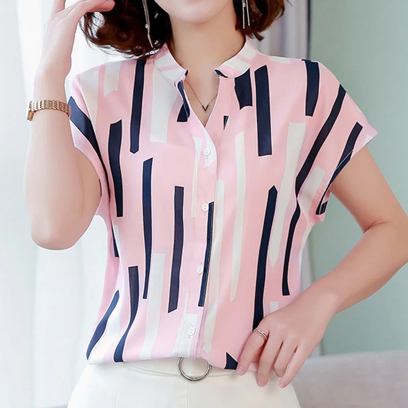 Fashion women blouse and tops 2019 ladies tops shirts plus size tops Button chiffon blouse shirts Striped V-Neck
Fashion women blouse and tops 2019 ladies tops shirts plus size tops Button chiffon blouse shirts Striped V-Neck
