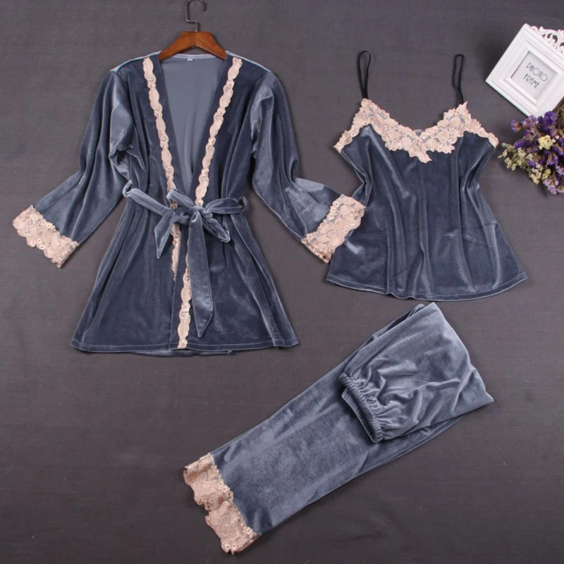 Sexy Pleuche Women Pajamas Sets 3 Pieces Camisole+Robe+Pants Pijama Mujer Autumn Winter Velvet Sleepwear Pyjama Femme
Sexy Pleuche Women Pajamas Sets 3 Pieces Camisole+Robe+Pants Pijama Mujer Autumn Winter Velvet Sleepwear Pyjama Femme