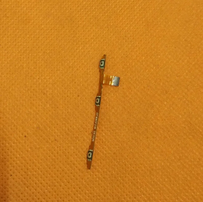 Original Power On Off Button Volume Key Flex Cable FPC For PPTV PP King 7 PP6000 MTK6795 6.0 inch 2560x1440 Free shipping
Original Power On Off Button Volume Key Flex Cable FPC For PPTV PP King 7 PP6000 MTK6795 6.0 inch 2560x1440 Free shipping