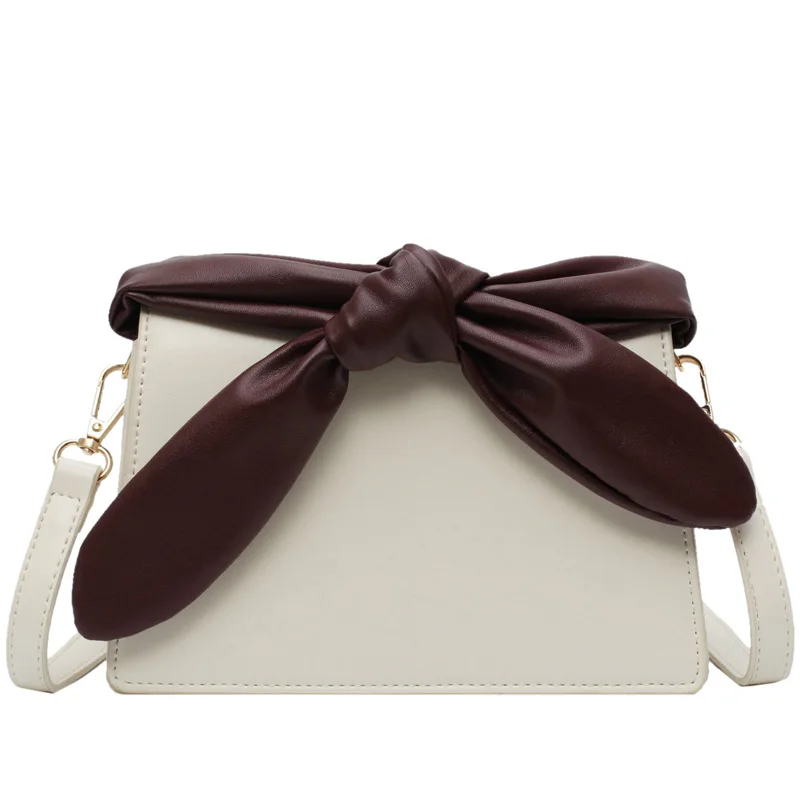 2020 new fashion woman handbags, casual messenger bag, trend korean version women bag, simple shoulder bags.
2020 new fashion woman handbags, casual messenger bag, trend korean version women bag, simple shoulder bags.