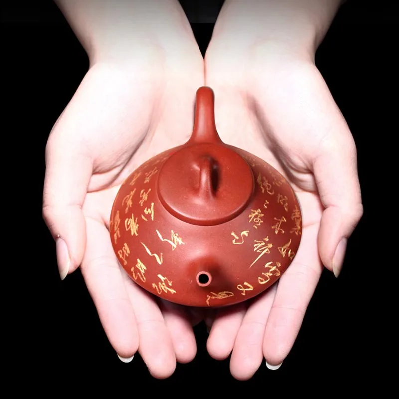 200ml Yixing Purple Clay Teapot 9 Holes Zisha Stone Scoop Pot Vintage Tea Kettle Chinese Kung Fu Tea Set Drinkware Decoration
200ml Yixing Purple Clay Teapot 9 Holes Zisha Stone Scoop Pot Vintage Tea Kettle Chinese Kung Fu Tea Set Drinkware Decoration