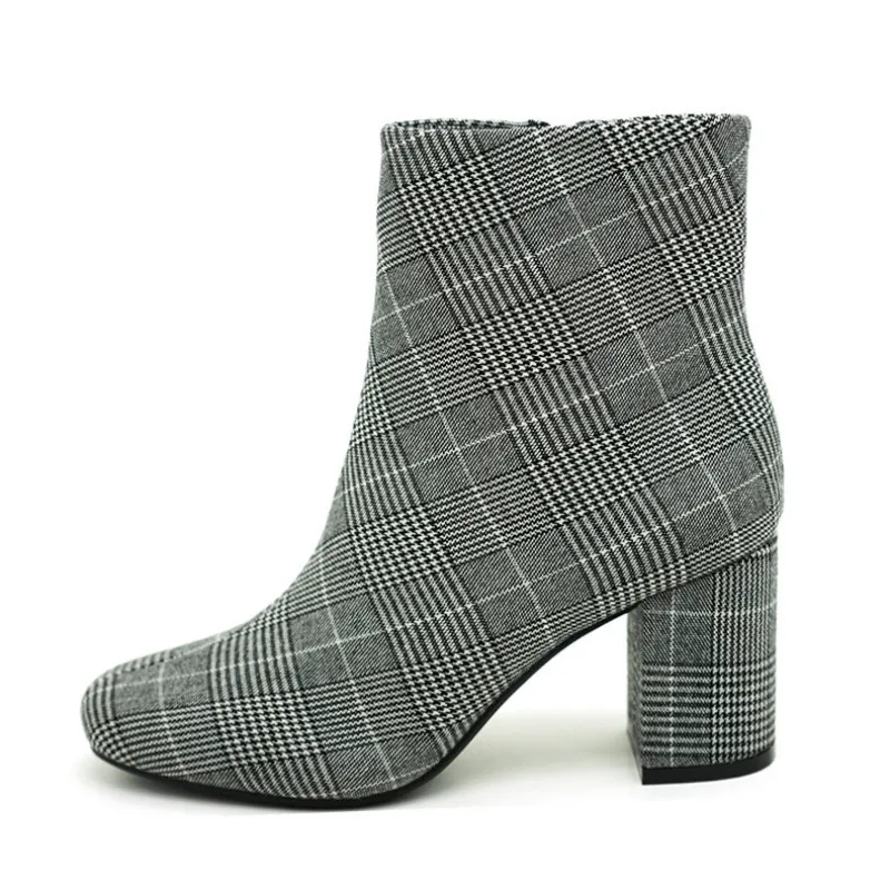 JF Women Ankle Boots Black Genuine Leather Low Heels Zipper Handmade High Quality Winter Shoes Woman Ladies Short Boots 2019
JF Women Ankle Boots Black Genuine Leather Low Heels Zipper Handmade High Quality Winter Shoes Woman Ladies Short Boots 2019