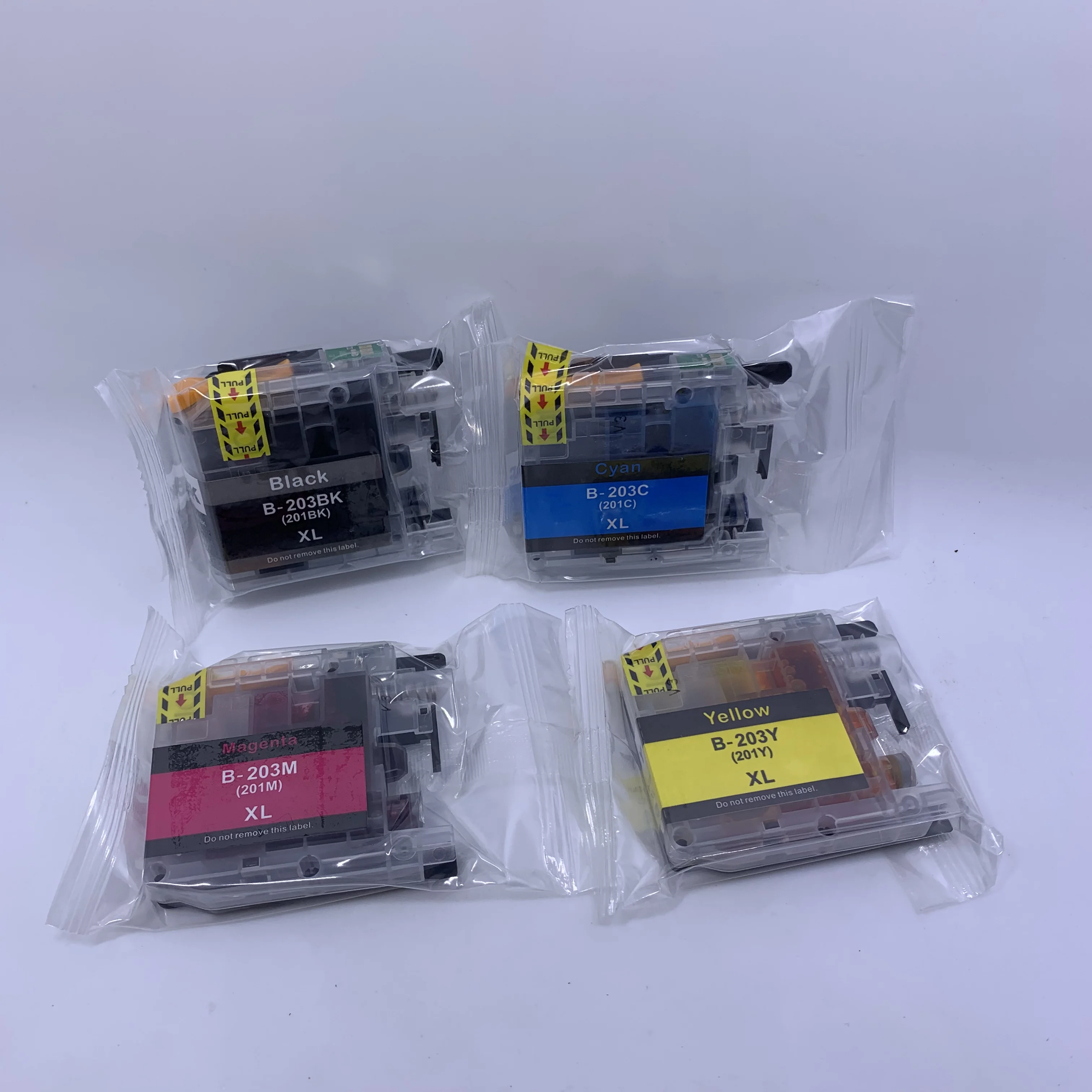 Совместимый чернильный картридж YOTAT LC203 LC 203 203XL LC201 для brother MFC-J4320DW J4420DW J4620DW J5520DW J5620DW J5720DW
Совместимый чернильный картридж YOTAT LC203 LC 203 203XL LC201 для brother MFC-J4320DW J4420DW J4620DW J5520DW J5620DW J5720DW