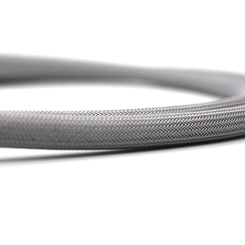FP-314Ag OCC pure copper silver plated AC Power cable with oyaide P-029/C-029 US Plug connector
FP-314Ag OCC pure copper silver plated AC Power cable with oyaide P-029/C-029 US Plug connector