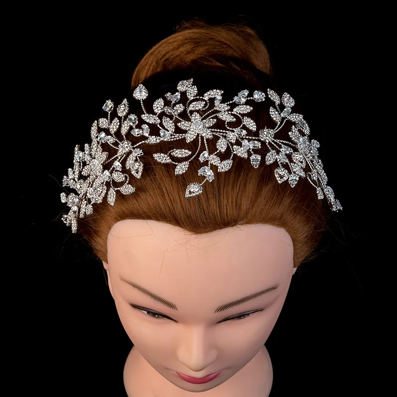 Hadiyana New Bridal Wedding Tisra And Crown Luxury Rhinestone Soft Copper Wire Jewelry Headwear For Ladies Birthday Party BC4518
Hadiyana New Bridal Wedding Tisra And Crown Luxury Rhinestone Soft Copper Wire Jewelry Headwear For Ladies Birthday Party BC4518