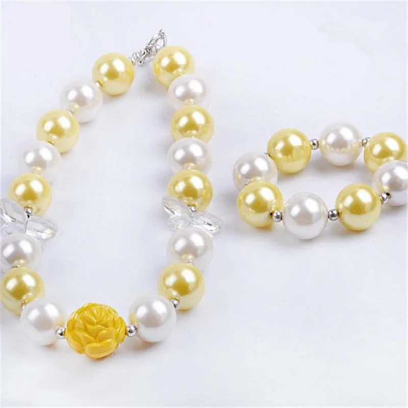 wholesale 5PCS Yellow Flower Bead Necklace Girl Bubblegum Necklace Set Kids Child Chunky Beaded Necklace Bracelet Fashion
wholesale 5PCS Yellow Flower Bead Necklace Girl Bubblegum Necklace Set Kids Child Chunky Beaded Necklace Bracelet Fashion