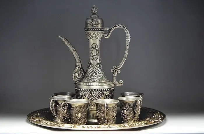 Sets Tibetan silver Set Wine appliances Jug & Cup & Tray 1 Wine Pot 6 Cup Tibet Miao Silver Decoration real Tibetan Silver Brass
Sets Tibetan silver Set Wine appliances Jug & Cup & Tray 1 Wine Pot 6 Cup Tibet Miao Silver Decoration real Tibetan Silver Brass
