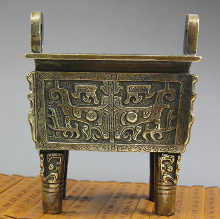copper enrichment Baoding square antique incense censer Jinding integrity trumpet stripes tripod antique collectionroom Art
copper enrichment Baoding square antique incense censer Jinding integrity trumpet stripes tripod antique collectionroom Art