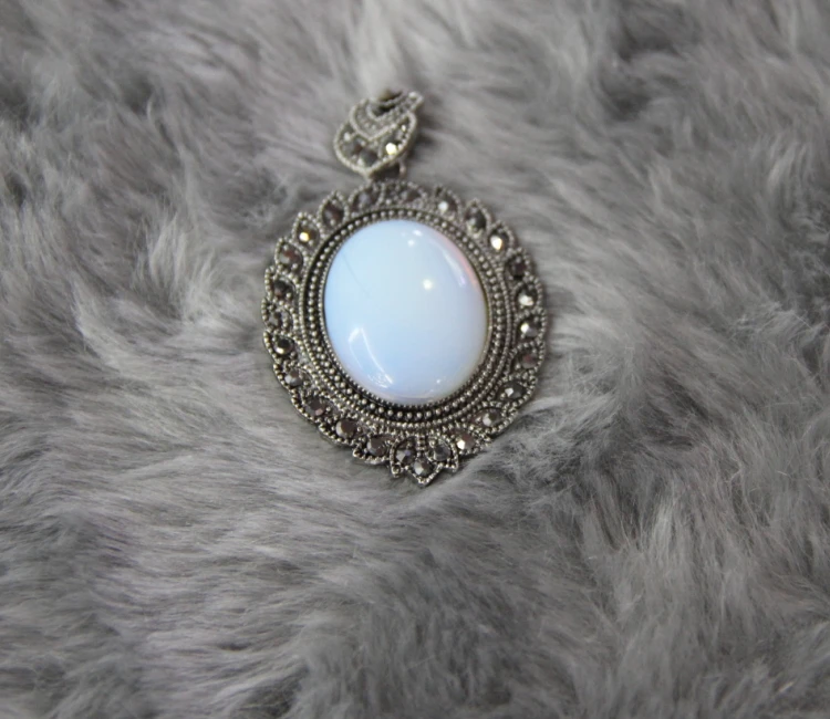Summer Style Gems Stone Statement Necklaces & Pendants Opal Crystal Gems Jewelry for Women Accessories 2015
Summer Style Gems Stone Statement Necklaces & Pendants Opal Crystal Gems Jewelry for Women Accessories 2015